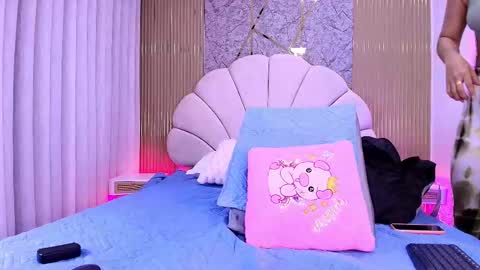 Snapshot of a_aisha chatting on November 19, 2025, 11:54 am Aisha online show from November 19, 2025, 11:54 am