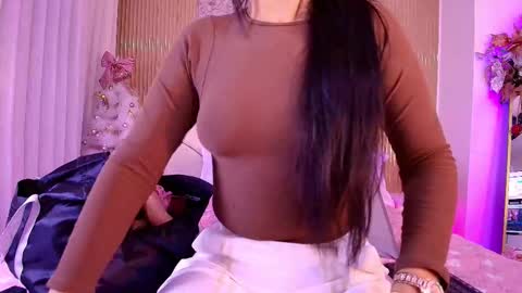 Snapshot of a_aisha chatting on November 22, 2025, 12:04 pm Aisha online show from November 22, 2025, 12:04 pm