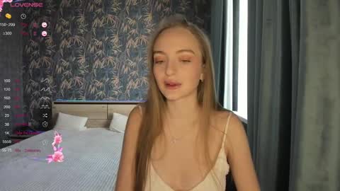 Snapshot of a_delina chatting on February 10, 2025, 8:31 am Adelina online show from February 10, 2025, 8:31 am