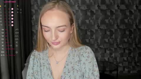 Snapshot of a_delina chatting on November 3, 2025, 2:07 pm Adelina online show from November 3, 2025, 2:07 pm