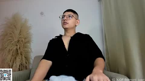 a_lejandro_0_8 online show from April 18, 2026, 5:00 am