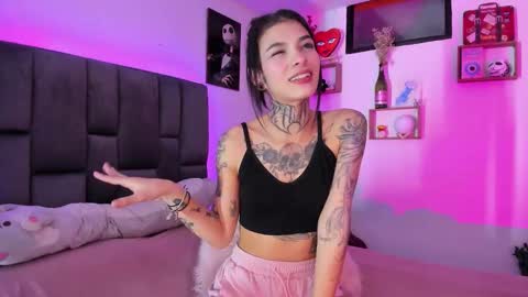 Luni  online show from March 19, 2026, 2:48 am