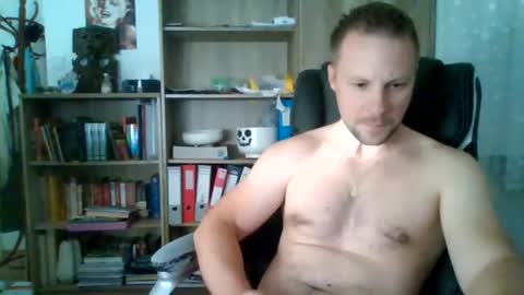 Snapshot of aaaandzzz chatting on June 20, 2026, 5:49 pm Long distance cumshot online show from June 20, 2026, 5:49 pm