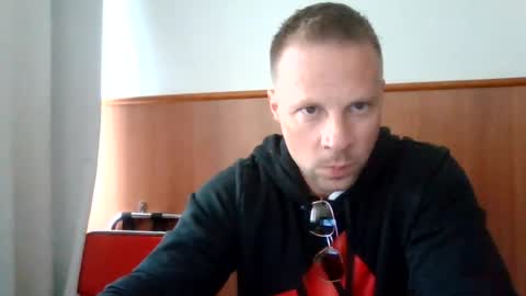 Snapshot of aaaandzzz chatting on August 8, 2026, 10:50 am Long distance cumshot online show from August 8, 2026, 10:50 am