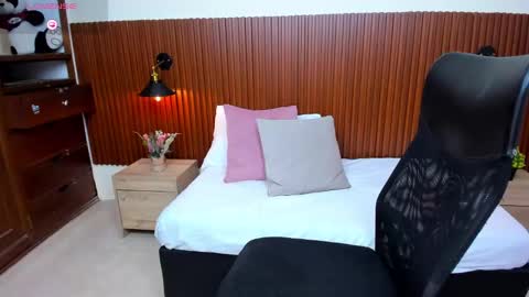 Abby Lee  online show from March 6, 2025, 7:43 pm