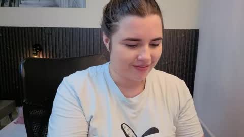 Abby Lee  online show from May 1, 2026, 6:34 pm