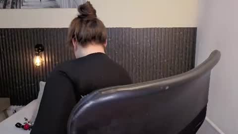 Abby Lee  online show from June 20, 2026, 6:33 pm
