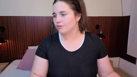 Abby Lee  online show from July 10, 2026, 7:05 pm