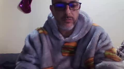 Snapshot of aabcguyy chatting on December 14, 2025, 2:00 pm aabcguyy online show from December 14, 2025, 2:00 pm