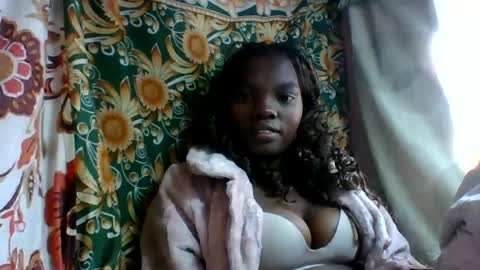 aadienne online show from July 7, 2026, 6:47 am