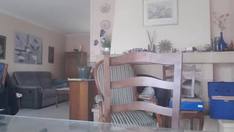 Aalex1717 online show from October 27, 2025, 9:57 am