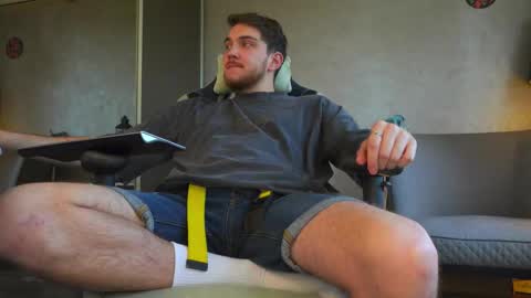 Alex online show from October 4, 2025, 7:06 am