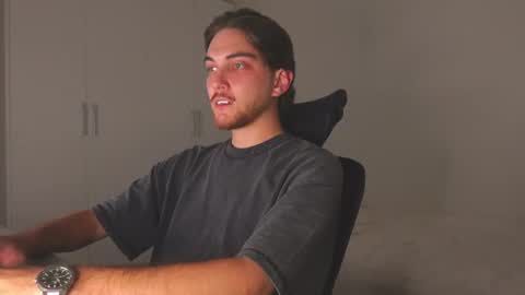 Alex online show from August 4, 2026, 1:42 am