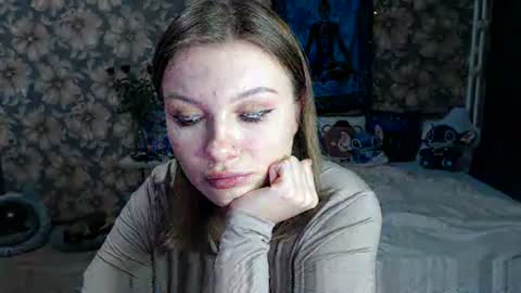 Alice online show from September 12, 2025, 3:23 pm