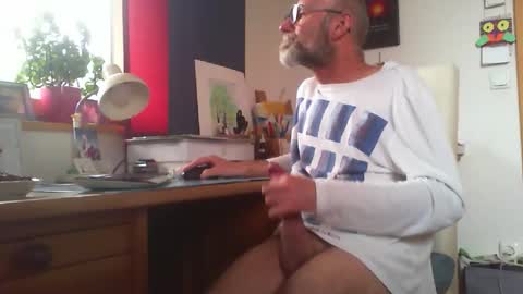 Snapshot of aamigo68 chatting on April 16, 2026, 8:15 am Amigo68 online show from April 16, 2026, 8:15 am