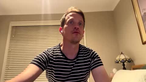 Kris online show from November 22, 2025, 11:42 am