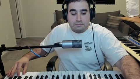 Snapshot of aaroleplayer chatting on January 5, 2025, 10:29 pm Aaron online show from January 5, 2025, 10:29 pm