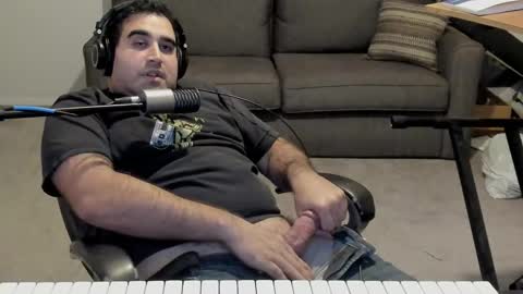 Snapshot of aaroleplayer chatting on February 21, 2025, 12:49 am Aaron online show from February 21, 2025, 12:49 am