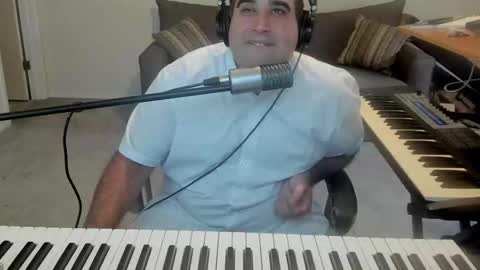 Snapshot of aaroleplayer chatting on September 27, 2025, 5:51 pm Aaron online show from September 27, 2025, 5:51 pm