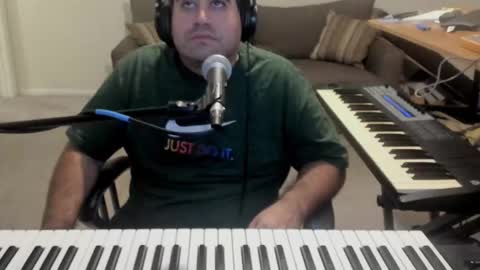 Snapshot of aaroleplayer chatting on October 12, 2025, 1:15 am Aaron online show from October 12, 2025, 1:15 am