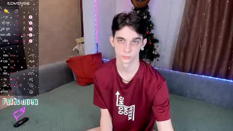 Snapshot of aaron_bang chatting on January 10, 2026, 10:03 pm Aaron Bang online show from January 10, 2026, 10:03 pm