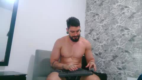 Snapshot of aaron_kwok28 chatting on March 12, 2025, 3:57 am Aaron kwok online show from March 12, 2025, 3:57 am