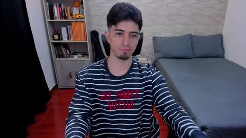 Aaron online show from December 3, 2024, 8:28 pm