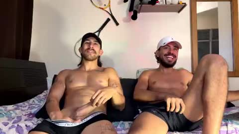 aaron_wheel online show from June 19, 2026, 11:52 pm