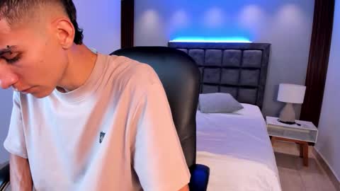 Aaron online show from March 4, 2026, 9:21 pm