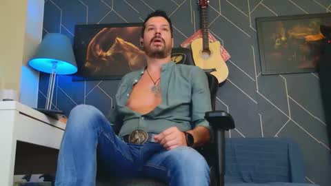 Aaron online show from September 23, 2025, 5:43 am