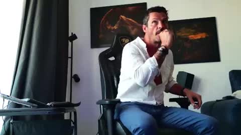 Aaron online show from July 6, 2026, 4:09 pm