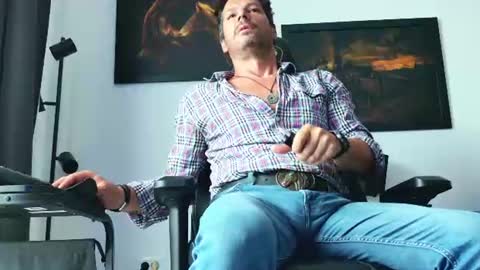Aaron online show from July 9, 2026, 7:45 am