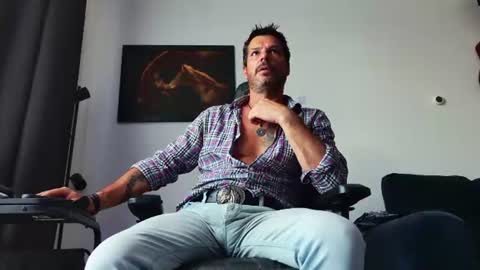 Aaron online show from July 17, 2026, 7:15 am