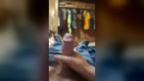 Snapshot of aaronbroughton344 chatting on July 11, 2026, 2:14 am aaronbroughton344 online show from July 11, 2026, 2:14 am