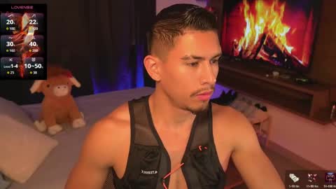 Snapshot of aaronfox_ chatting on May 28, 2026, 10:29 pm AARON online show from May 28, 2026, 10:29 pm
