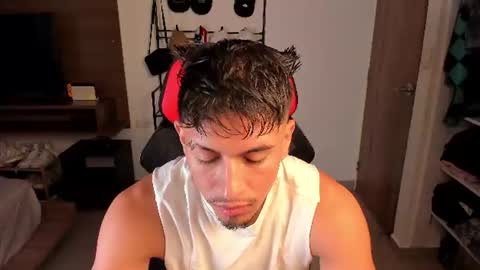 AARON  online show from July 31, 2026, 1:54 pm