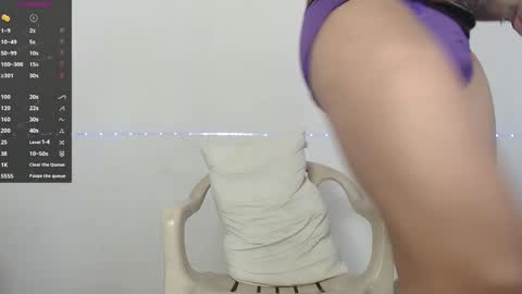 Snapshot of aaronhunter__ chatting on February 13, 2025, 12:13 am ig aaron hunter123 online show from February 13, 2025, 12:13 am