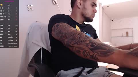 Snapshot of aaronhunter__ chatting on March 4, 2025, 2:21 pm ig aaron hunter123 online show from March 4, 2025, 2:21 pm