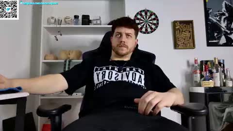 Aaron  online show from July 16, 2026, 4:07 am