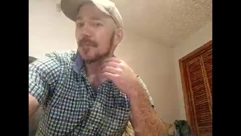 aaronshere888888 online show from May 1, 2026, 3:11 am