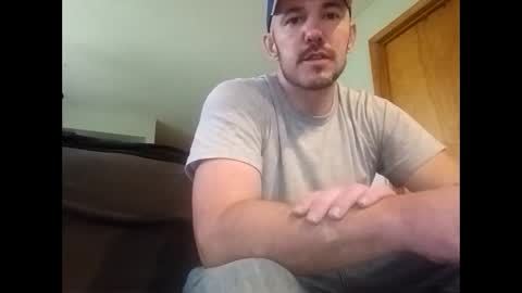 aaronshere888888 online show from May 19, 2026, 2:23 pm