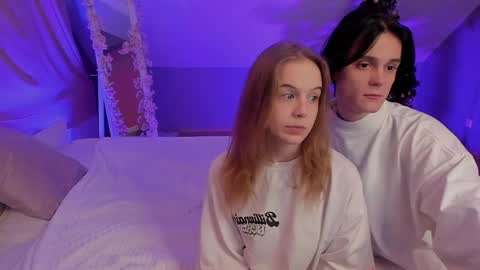 Snapshot of aataraxx chatting on December 14, 2024, 12:01 am Fiona and Harry online show from December 14, 2024, 12:01 am