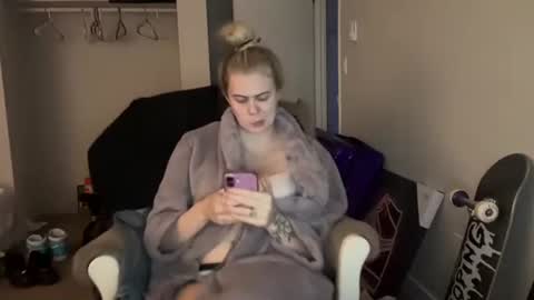 ababyy2901 online show from October 30, 2025, 6:59 am