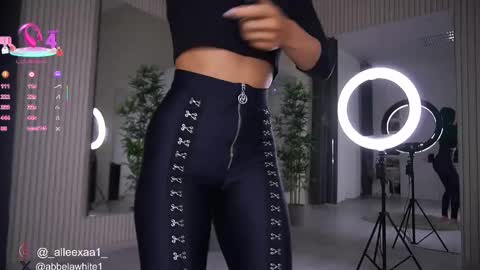 Snapshot of abbela_white chatting on February 25, 2025, 6:25 am Alexa online show from February 25, 2025, 6:25 am