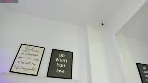 abbey_walker online show from February 5, 2026, 11:04 am