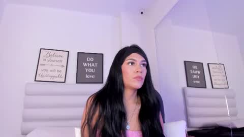 abbey_walker online show from July 28, 2026, 3:21 pm