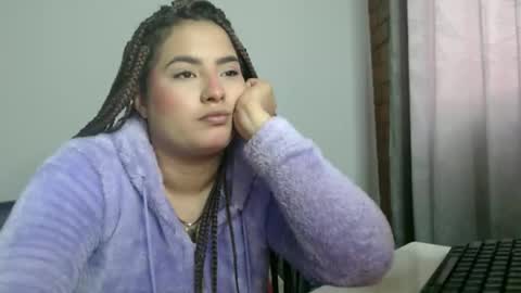 abbie777 online show from November 29, 2025, 7:39 pm