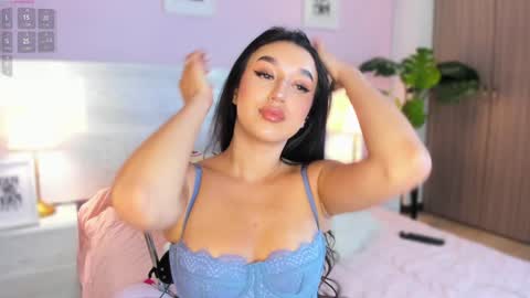 Snapshot of abbie_foxxx chatting on January 27, 2025, 7:56 pm abbie online show from January 27, 2025, 7:56 pm