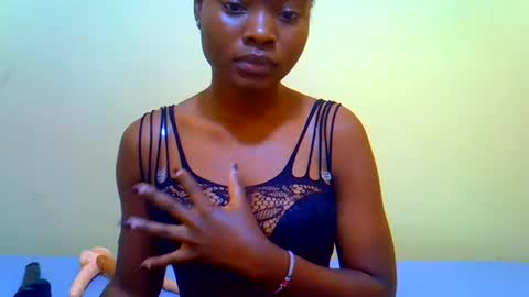Snapshot of abbiehh chatting on August 3, 2026, 12:32 pm abbiehh online show from August 3, 2026, 12:32 pm
