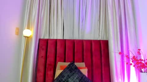 Abbie Joness online show from September 26, 2025, 11:25 am